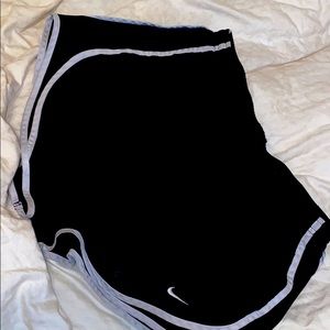 NIKE SHORTS!